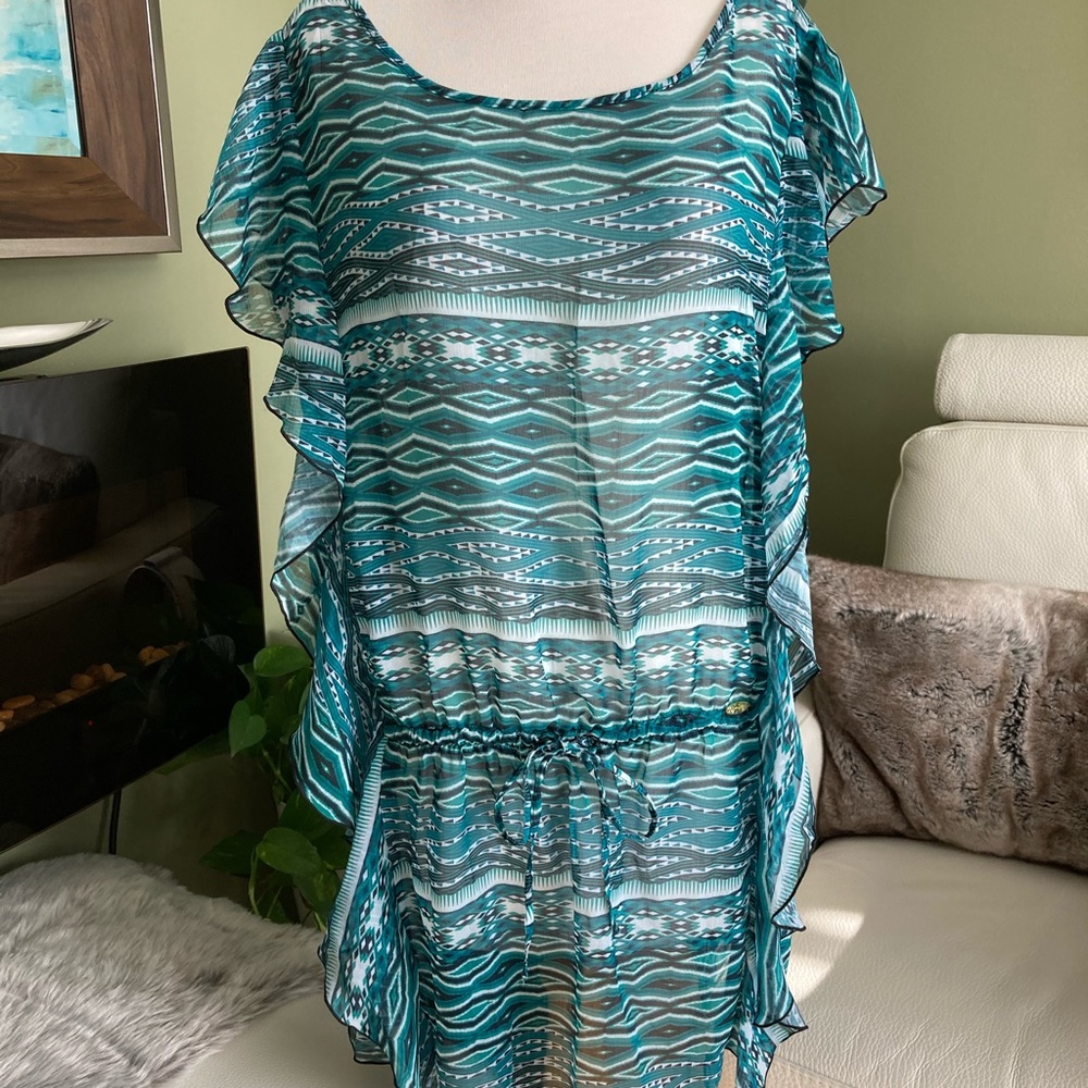 Jessica Simpson beach cover up